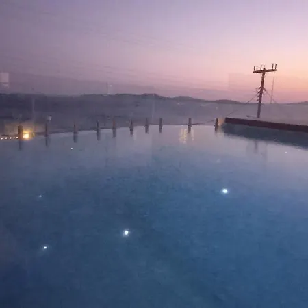 Ξενοδοχείο με διαμερίσματα Panthea Agios Ioannis Diakoftis