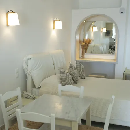 公寓式酒店 Panthea 3*