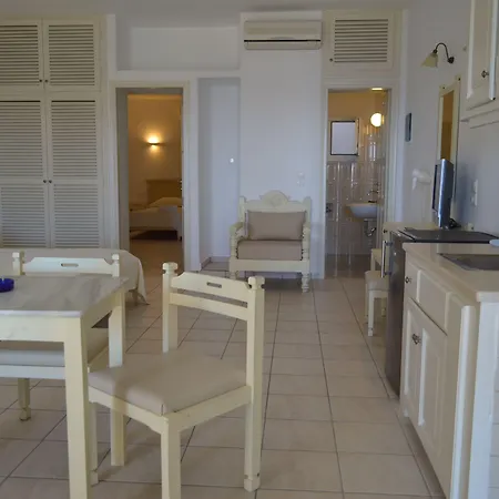 Panthea 3*