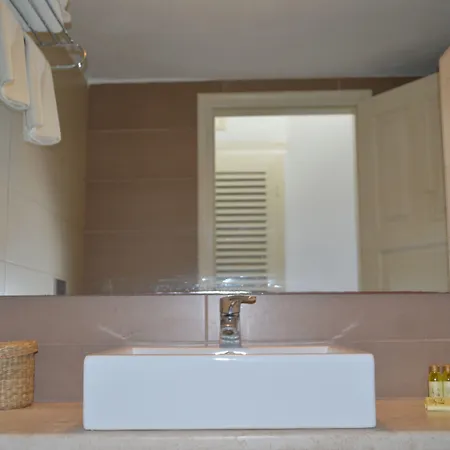 Hotel apartamentowy Panthea